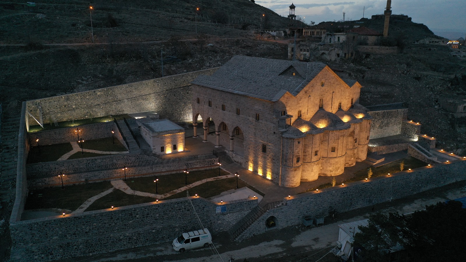 WhatsApp Image 2023-12-09 at 16.45.46 (1)